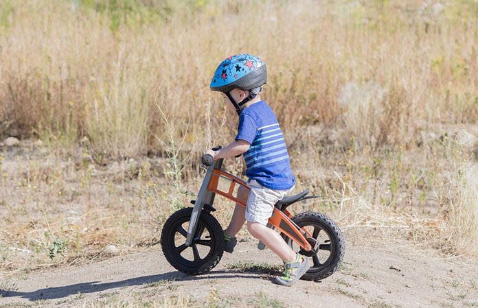 Jaki wybrać pierwszy rowerek biegowy dla dziecka