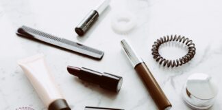 5 naturalnych składników do poszukiwania w serum do ust