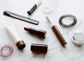 5 naturalnych składników do poszukiwania w serum do ust