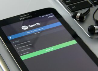 Jak puszczać Spotify w aucie? Jak puszczać Spotify w aucie?